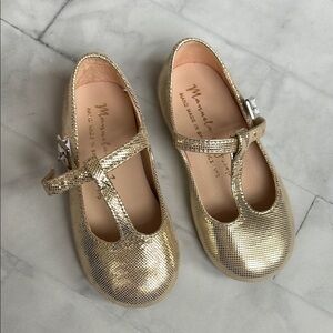 Manuela de Juan Little Girl’s Gold T-Strap Mary Janes